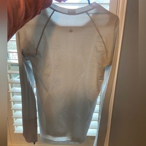 LIGHT BLUE SWIFTLY TECH LONG SLEEVE SIZE 6